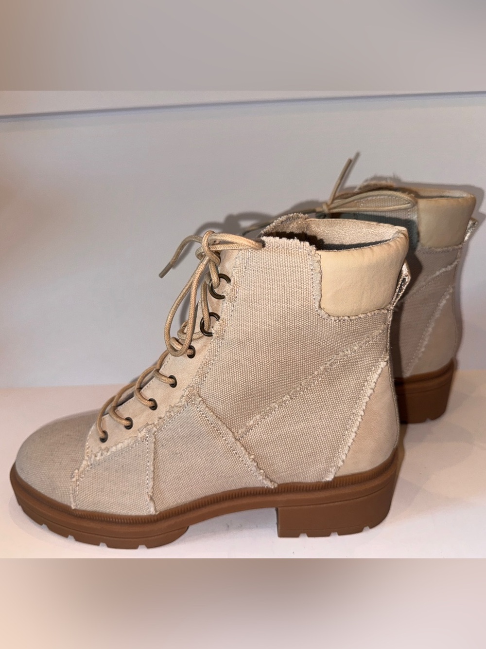 New Rocket Dog Beige Canvas Lace-Up Combat Boots with Tan Sole
